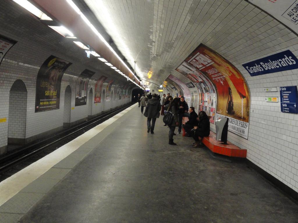 Beauregard - Rex Appartement Parijs Buitenkant foto